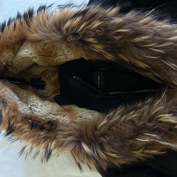 Mackage winter jacket Sise Small for Woman - Picture 2 of 8